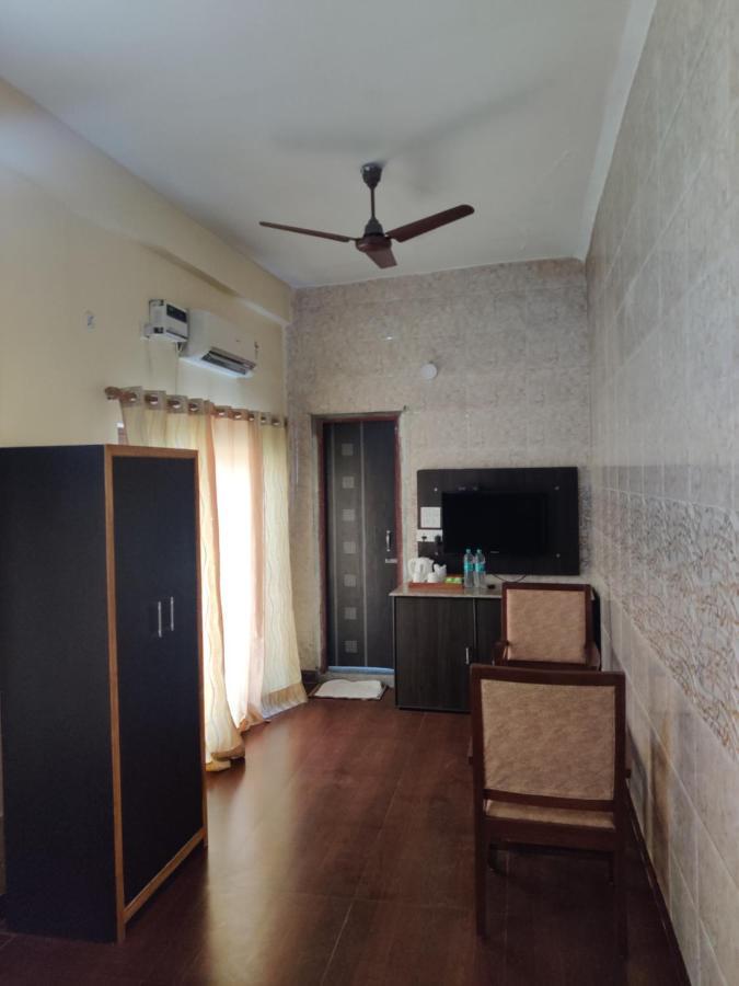 Kunwar Residency Hotel Rishikesh Bagian luar foto